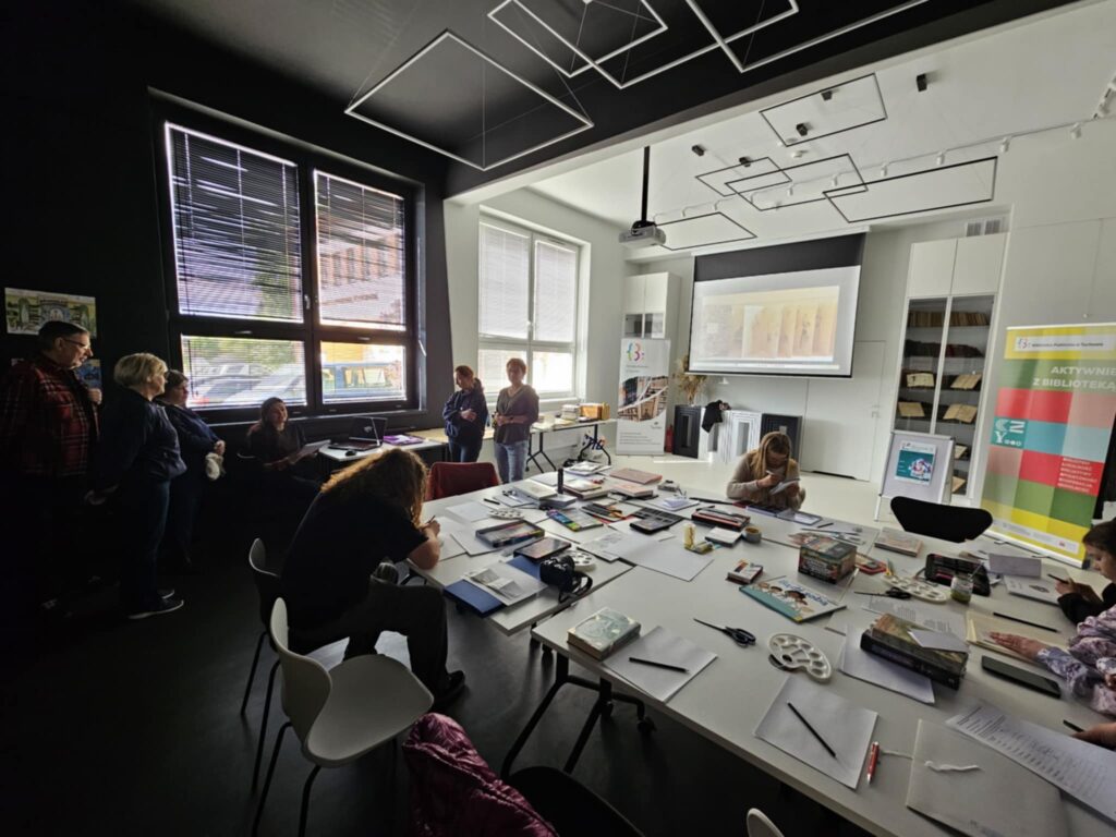 warsztaty plastyczne w bibliotece