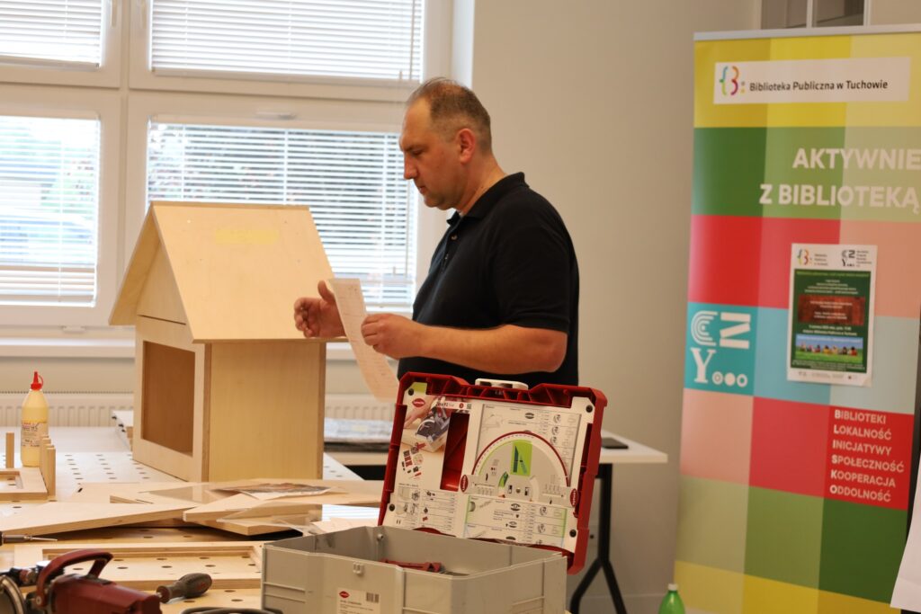 warsztaty stolarskie w bibliotece