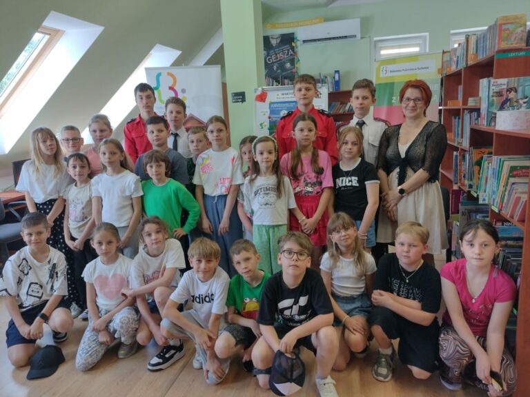 Magia słów podczas XXIV Ogólnopolskiego Tygodnia Czytania Dzieciom w bibliotece w Siedliskach