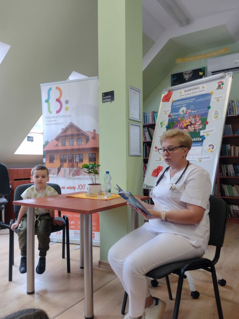 pielęgniarka w bibiotece