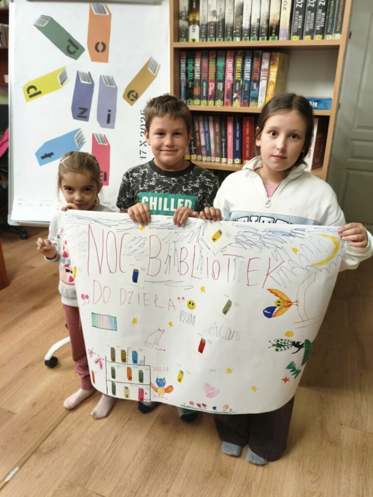 dzieci z plakatem