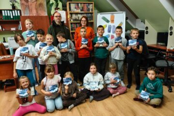 Noc pełna magii i przygód w bibliotece w Siedliskach!