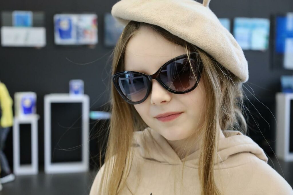 dziewczynka w berecie