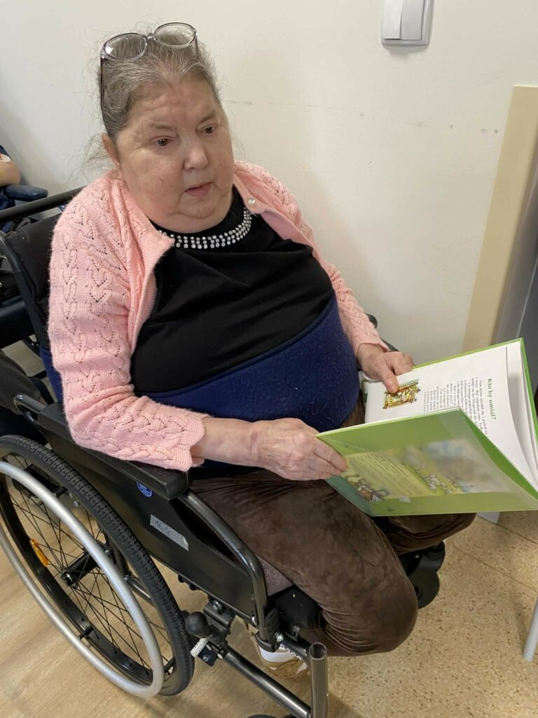  osoba na wózku inwalidzkim