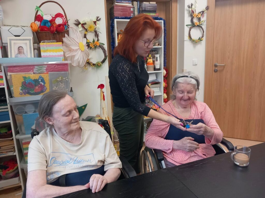 zajęcia biblioterapeutyczne dla seniorów